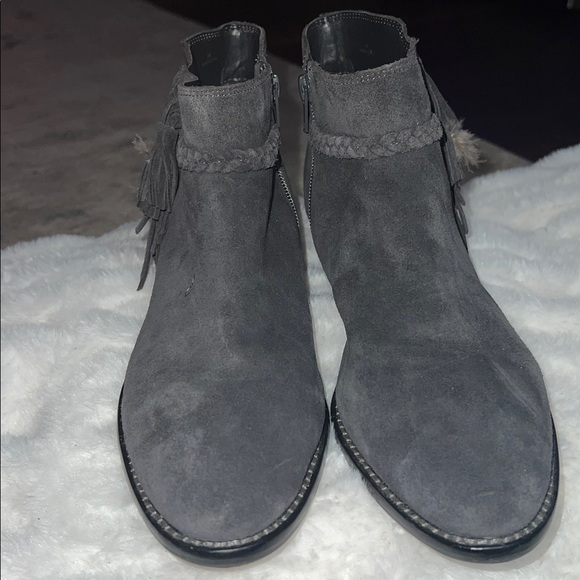 Gianni Bini Grey Suede Leather Booties - Picture 7 of 8